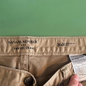 Banana Republic Men's Khaki